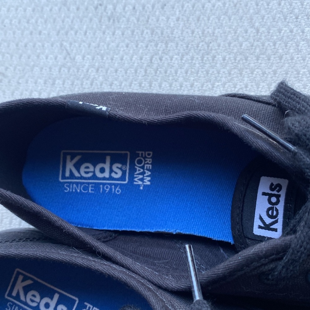 KEDS - Picture 3 of 6